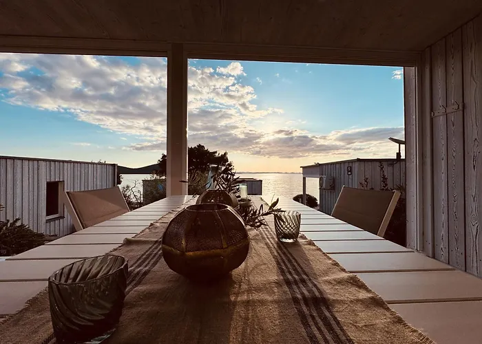 Buqez Eco Resort - Calm Beach House 17